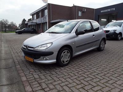 tweedehands Peugeot 206 1.4 XR