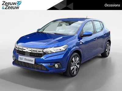 Blauw Occasion 2024 Dacia Sandero Expression Hatchback | € 15.935 (Goede deal)