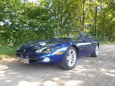 Jaguar XK8