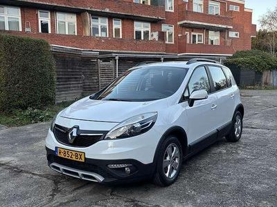 Wit Gebruikt 2013 Renault Scénic Expression MPV | € 7.950