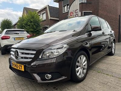 Mercedes B200