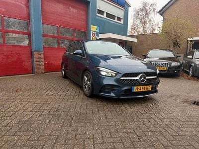 Blauw Gebruikt 2020 Mercedes B180 Business MPV | € 24.750 (Eerlijke prijs)