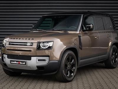 Bruin Occasion 2024 Land Rover Defender Black Edition SUV | € 119.900