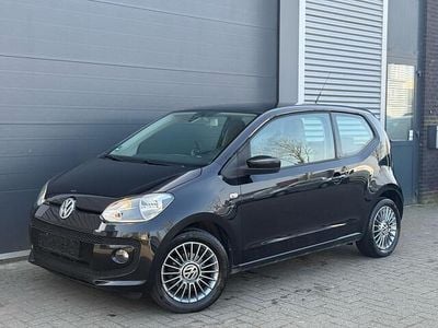 Zwart Gebruikt 2012 VW up! high up! Hatchback | € 2.950 (Goede deal)