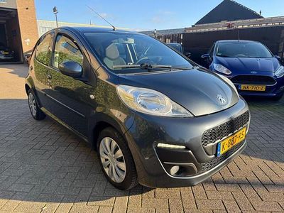 Occasion Peugeot 107 Access 68 PK (50 kW) 2013 Grijs Hatchback