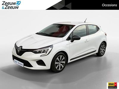 Blanc glacier 369 Occasion 2023 Renault Clio V Equilibre Hatchback | € 14.444 (Eerlijke prijs)