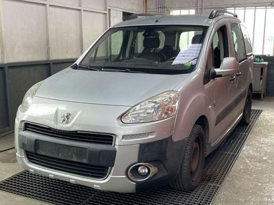 Grijs Gebruikt 2013 Peugeot Partner Tepee Outdoor MPV | € 2.990