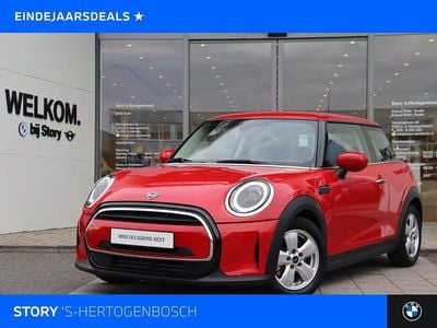 Rood Gebruikt 2022 Mini Cooper Classic Hatchback | € 21.950 (Goede deal)