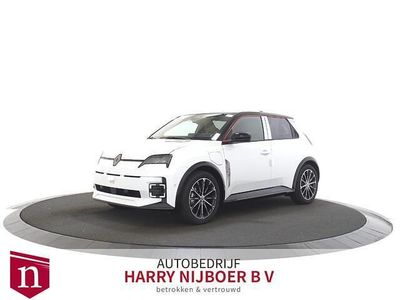 Wit Nieuw 2025 Renault R5 Iconic Hatchback | € 34.900 (Eerlijke prijs)