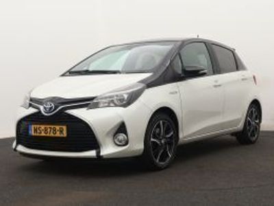 tweedehands Toyota Yaris 1.5 Hybrid Dynamic Bi-Tone Limited