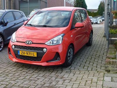 Rood Gebruikt 2019 Hyundai i10 Comfort Hatchback | € 9.875 (Eerlijke prijs)