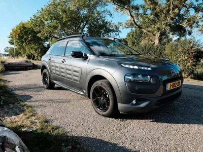Grijs Gebruikt 2017 Citroën C4 Cactus Hatchback | € 12.499 (Iets duurder)