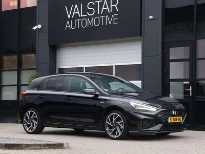 Zwart Occasion 2023 Hyundai i30 N Line Hatchback | € 25.950 (Eerlijke prijs)