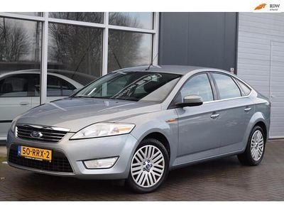 Grijs Occasion 2008 Ford Mondeo Ghia Hatchback | € 3.999 (Eerlijke prijs)
