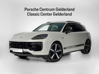 Gebruikt 2024 Porsche Cayenne Turbo E-Hybrid SUV | € 199.900 (Super prijs)