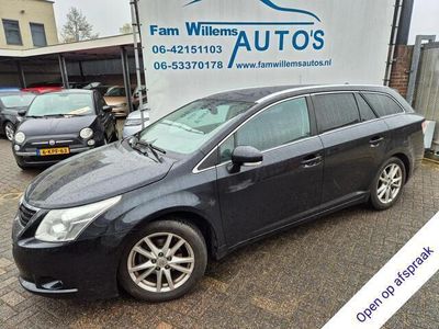 tweedehands Toyota Avensis Wagon 1.6 VVTi Business Clima Navi Trekhaak