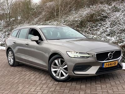 Grijs Occasion 2021 Volvo V60 Inscription Stationwagen | € 17.950 (Goede deal)