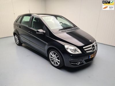 tweedehands Mercedes B160 Navigatie Airco Pdc V & A Cruise Contr Alu Velgen