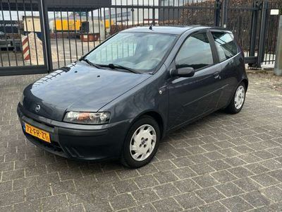 tweedehands Fiat Punto 1.2-16V ELX automaat !