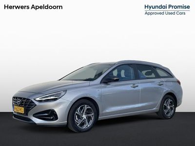 tweedehands Hyundai i30 Wagon 1.0 T-GDi MHEV Comfort Smart Automaat / Navigatie / Apple Carplay & Android Auto/ Achteruitrijcamera / Cruise Control / Climate Control /