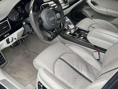 Grijs Gebruikt 2013 Audi S8 Sedan | € 32.000