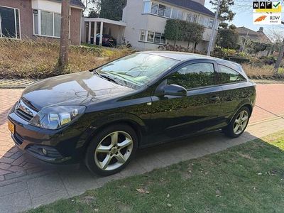Occasion Opel Astra GTC Sport 105 PK (77 kW) 2005 Zwart Hatchback