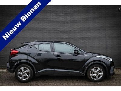 Zwart Occasion 2016 Toyota C-HR SUV | € 14.950 (Eerlijke prijs)