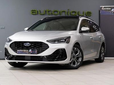Grijs Gebruikt 2024 Ford Focus ST-Line Stationwagen | € 25.895 (Eerlijke prijs)