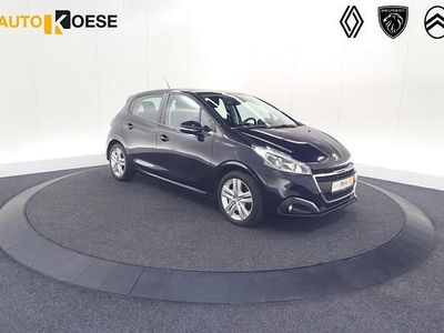 Hatchback Gebruikt 2019 Peugeot 208 Signature Sky Hatchback | € 11.900 (Eerlijke prijs)