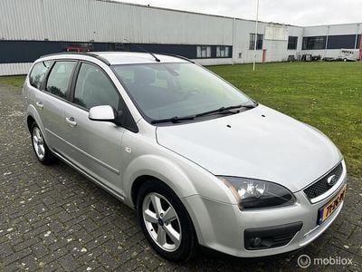 Grijs Gebruikt 2008 Ford Focus Ambiente Stationwagen | € 1.749 (Eerlijke prijs)