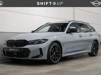 Grijs Occasion 2022 BMW M340 M Sport Sedan | € 63.940 (Duur)