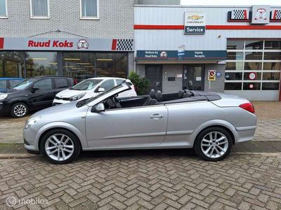 tweedehands Opel Astra Cabriolet TWINTOP 1.6 TEMPTATION / Cruise Control /