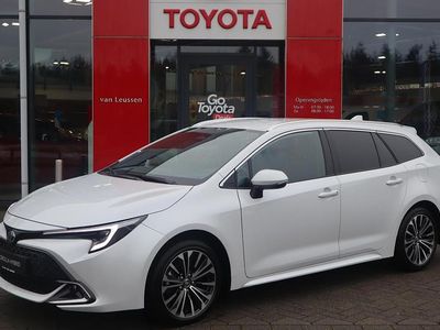 Wit Occasion 2024 Toyota Corolla Style Stationwagen | € 29.299 (Eerlijke prijs)
