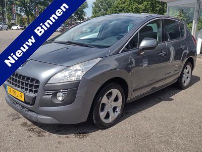 Grijs Gebruikt 2012 Peugeot 3008 MPV | € 4.450 (Eerlijke prijs)