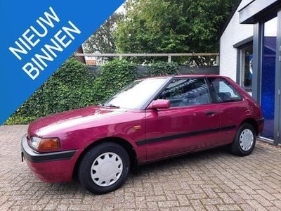 Paars Gebruikt 1993 Mazda 323 Hatchback | € 5.650