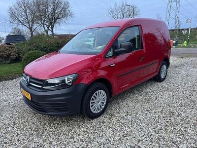 Rood Gebruikt 2019 VW Caddy Trendline MPV | € 11.888 (Goede deal)