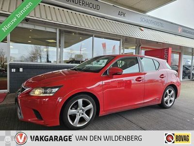 Lexus CT200h