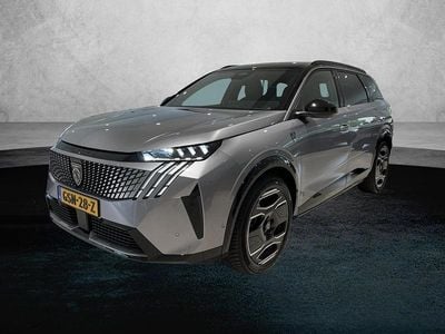 Peugeot e-5008