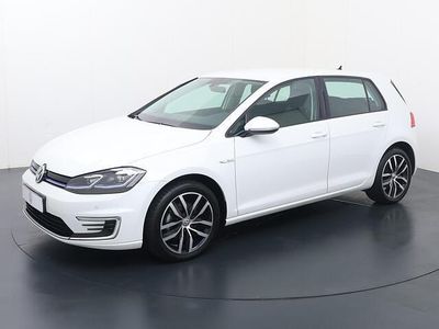 Wit Occasion 2020 VW e-Golf Hatchback | € 13.840 (Goede deal)