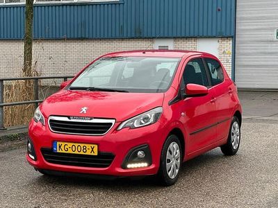 Rood Occasion 2016 Peugeot 108 Active Hatchback | € 6.250 (Goede deal)