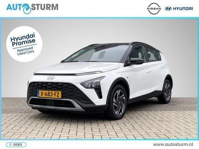 Atlas white + zwart dak Gebruikt 2023 Hyundai Bayon Comfort SUV | € 19.940 (Eerlijke prijs)