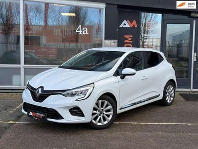 Wit Gebruikt 2020 Renault Clio V SE Hatchback | € 13.450 (Eerlijke prijs)