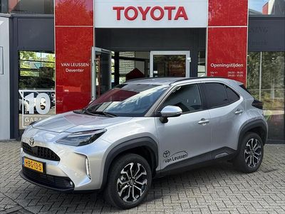 Grijs Occasion 2025 Toyota Yaris Cross Edition SUV | € 29.499 (Eerlijke prijs)