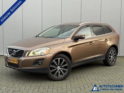 Bruin Occasion 2010 Volvo XC60 Summum SUV | € 12.950 (Duur)