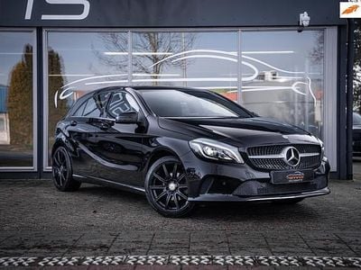 Zwart Occasion 2016 Mercedes A160 Prestige Hatchback | € 15.950 (Iets duurder)