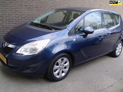 Blauw, metallic lak Gebruikt 2012 Opel Meriva Cosmo MPV | € 4.750 (Eerlijke prijs)