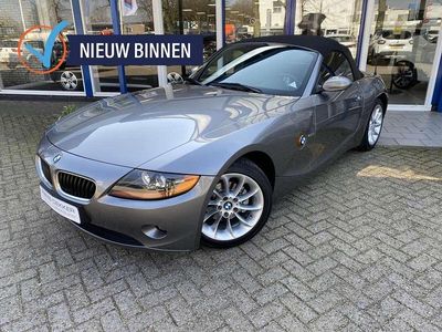 Grijs, metallic lak Gebruikt 2004 BMW Z4 Cabriolet | € 15.950 (Iets duurder)