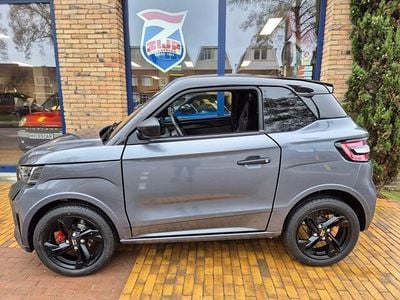 Nieuw Ligier JS50 2026 Grijs Hatchback