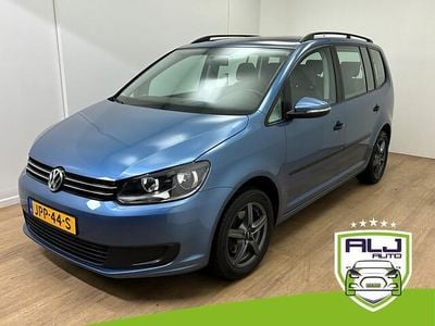 Blauw (metallic) Gebruikt 2013 VW Touran MPV | € 11.208 (Eerlijke prijs)