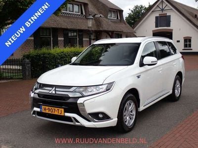 Mitsubishi Outlander P-HEV